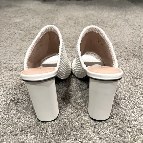 NWOT BCBGeneration Isadora Quilted Mule Chunky Heel - Picture 7 of 8